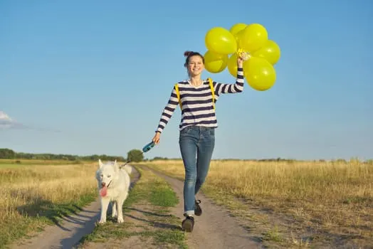 pet-dog-and-balloon